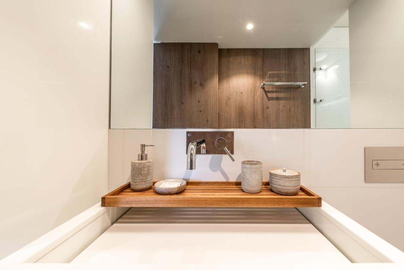 Ferienwohnung Guestready - 2Br Apt Carlos I With Terrace And Gym Lisboa Exterior foto