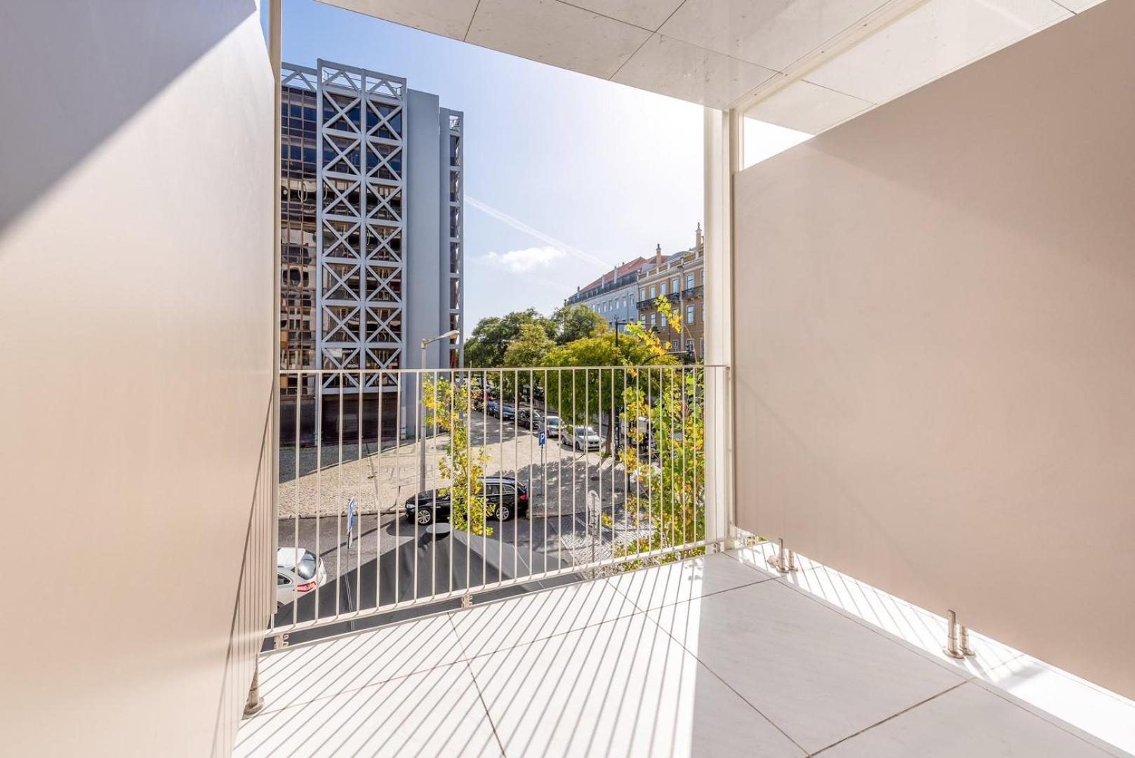 Ferienwohnung Guestready - 2Br Apt Carlos I With Terrace And Gym Lisboa Exterior foto